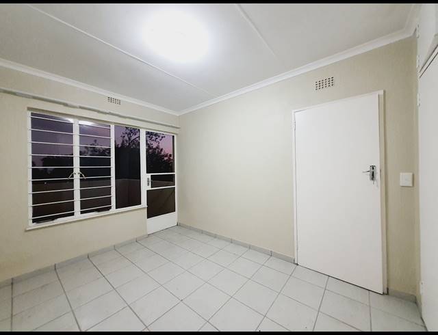 3 BEDROOM TOWNHOUSE RENTED IN HALFWAY GARDENS